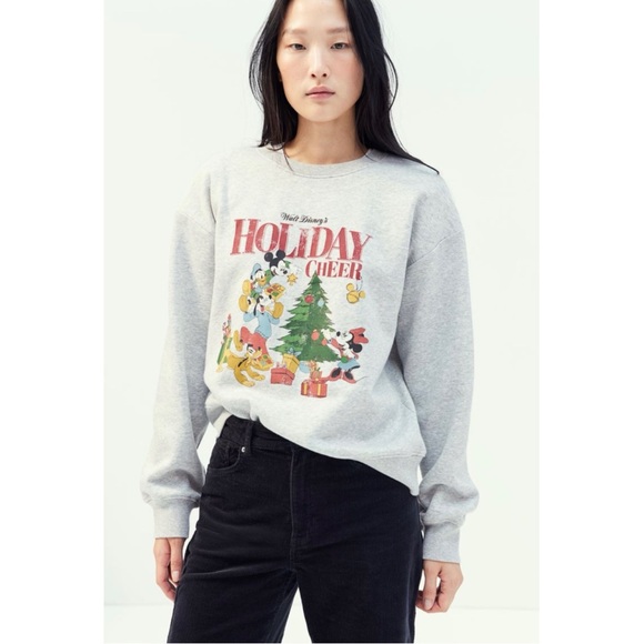 Gray Walt Disney Holiday Cheer Sweatshirt (XS) - Picture 3 of 5